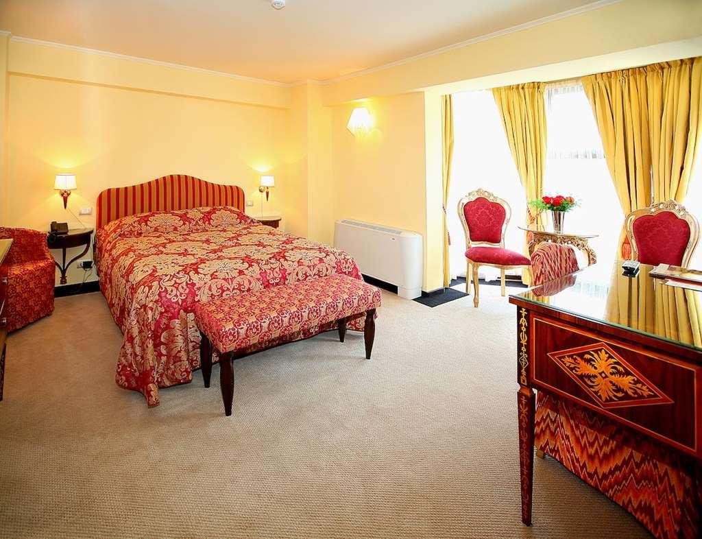 Vigo Hotel Ploieşti Chambre photo
