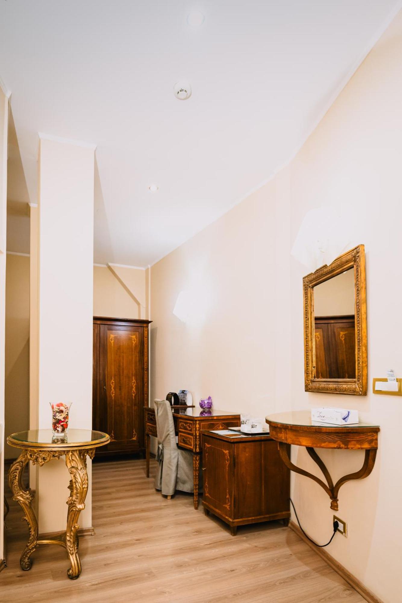 Vigo Hotel Ploieşti Extérieur photo