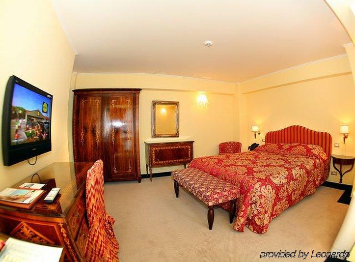 Vigo Hotel Ploieşti Chambre photo