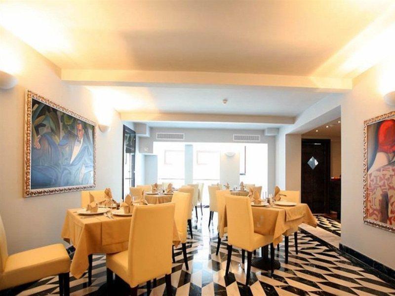 Vigo Hotel Ploieşti Extérieur photo