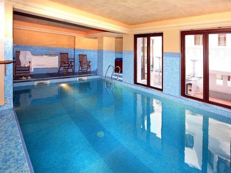 Vigo Hotel Ploieşti Extérieur photo