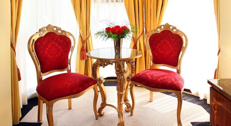 Vigo Hotel Ploieşti Extérieur photo